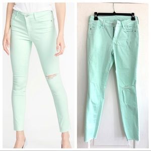 Old Navy Rockstar Mid-Rise Mint Green Jeans Size 6